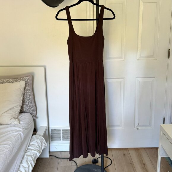 Aritzia Wilfred Market Midi Dress | Squareneck Midi Tank Dress in Brown - Picture 6 of 6